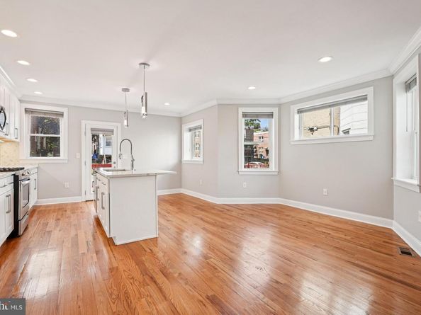 935 E Rittenhouse Street, Philadelphia PA 19138