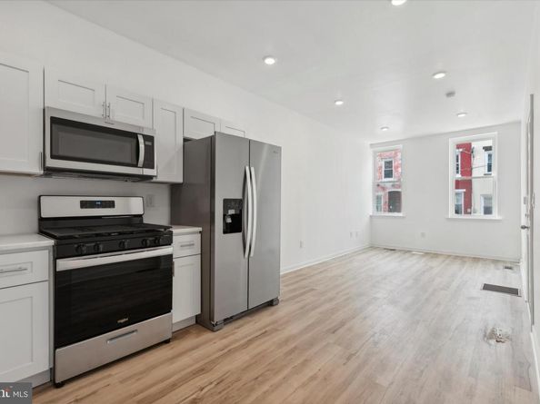 2055 N Franklin Street, Philadelphia PA 19122