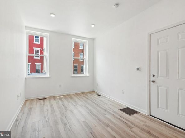2055 N Franklin Street, Philadelphia PA 19122