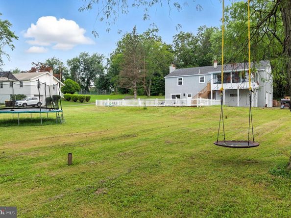 2150 Hilltop Lane, Warrington PA 18976