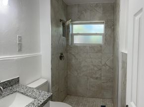 801 NE 36TH St, Oakland Park FL 33334