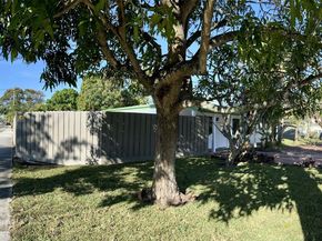 801 NE 36TH St, Oakland Park FL 33334