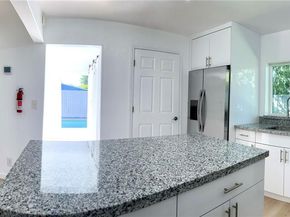 801 NE 36TH St, Oakland Park FL 33334