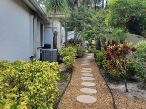105 Harbor Lake Circle, Greenacres FL 33413
