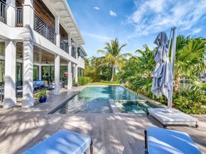 130 Nurmi Dr, Fort Lauderdale FL 33301