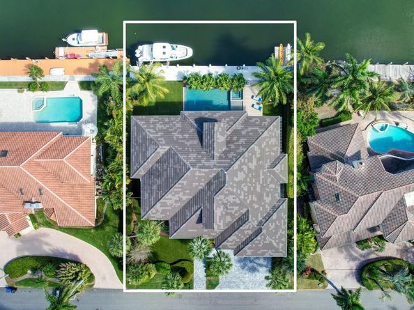 130 Nurmi Dr, Fort Lauderdale FL 33301