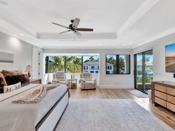 130 Nurmi Dr, Fort Lauderdale FL 33301