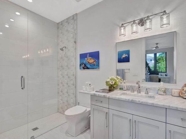 130 Nurmi Dr, Fort Lauderdale FL 33301