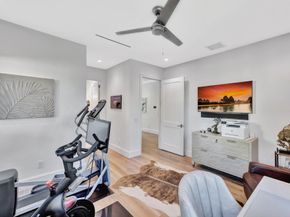 130 Nurmi Dr, Fort Lauderdale FL 33301