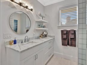 130 Nurmi Dr, Fort Lauderdale FL 33301