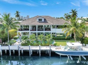 130 Nurmi Dr, Fort Lauderdale FL 33301