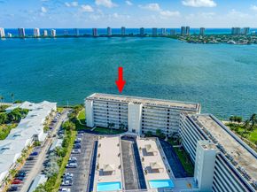 801 Lake Shore Dr 403, Lake Park FL 33403