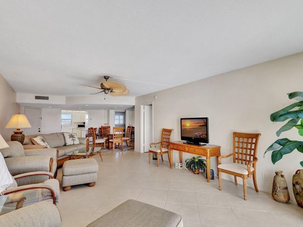 801 Lake Shore Dr 403, Lake Park FL 33403