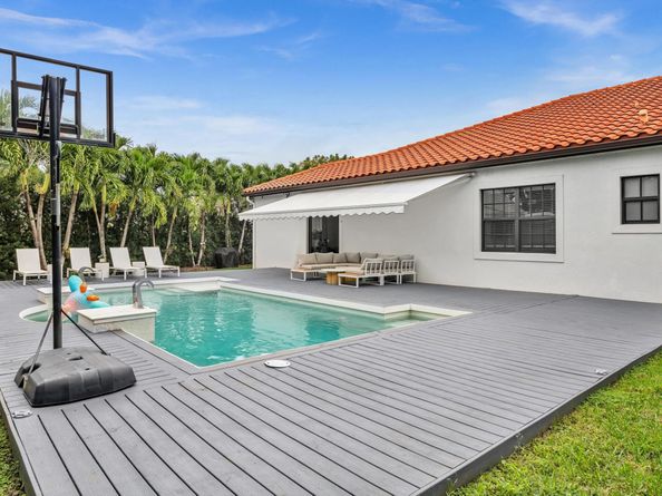 4092 NW 88 Terrace, Cooper City FL 33024