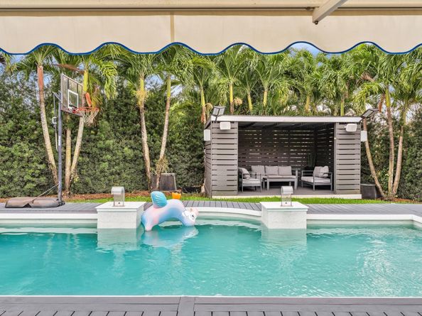 4092 NW 88 Terrace, Cooper City FL 33024