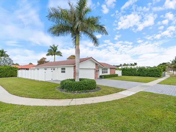 113 Burning Tree Lane, Boca Raton FL 33431