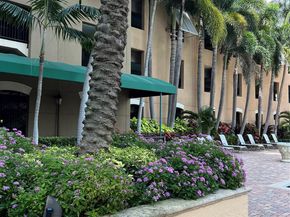 616 Clearwater Park Rd 403, West Palm Beach FL 33401