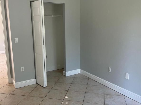 616 Clearwater Park Rd 403, West Palm Beach FL 33401