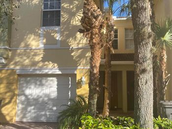 865 Pipers Cay Drive
