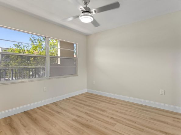 1501 SW 131st Way 211P, Pembroke Pines FL 33027