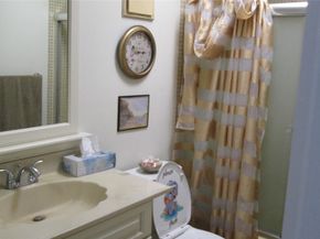 3321 NW 47th Terrace 223, Lauderdale Lakes FL 33319