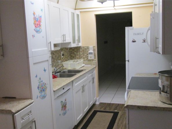 3321 NW 47th Terrace 223, Lauderdale Lakes FL 33319