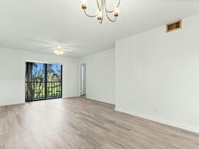 7185 Golf Colony Court 206, Lake Worth FL 33467