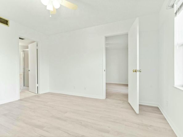 7185 Golf Colony Court 206, Lake Worth FL 33467