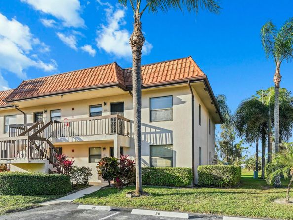 7185 Golf Colony Court 206, Lake Worth FL 33467