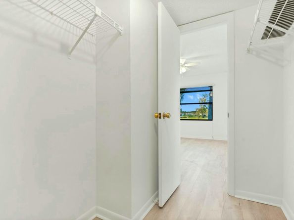 7185 Golf Colony Court 206, Lake Worth FL 33467