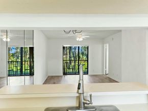 7185 Golf Colony Court 206, Lake Worth FL 33467