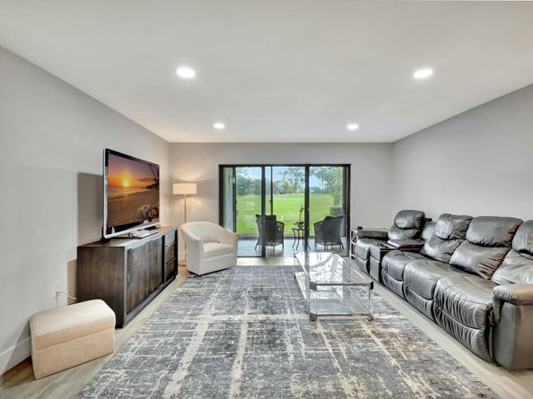 31 Southport Lane C, Boynton Beach FL 33436