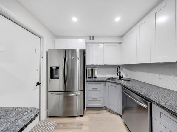 639 W Oakland Park Blvd 201D, Oakland Park FL 33311