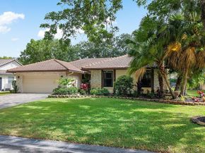 9077 NW 49th Place, Coral Springs FL 33067