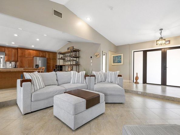 9077 NW 49th Place, Coral Springs FL 33067