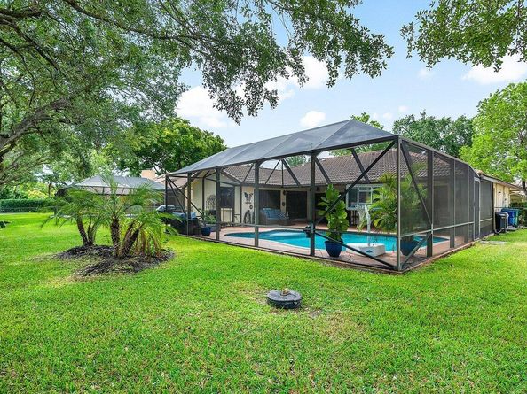9077 NW 49th Place, Coral Springs FL 33067