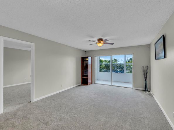 9401 Sunrise Lakes Boulevard 311, Sunrise FL 33322