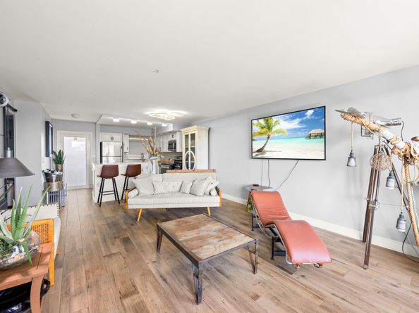 231 E Lantana Road 402, Lantana FL 33462