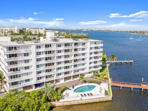 231 E Lantana Road 402, Lantana FL 33462