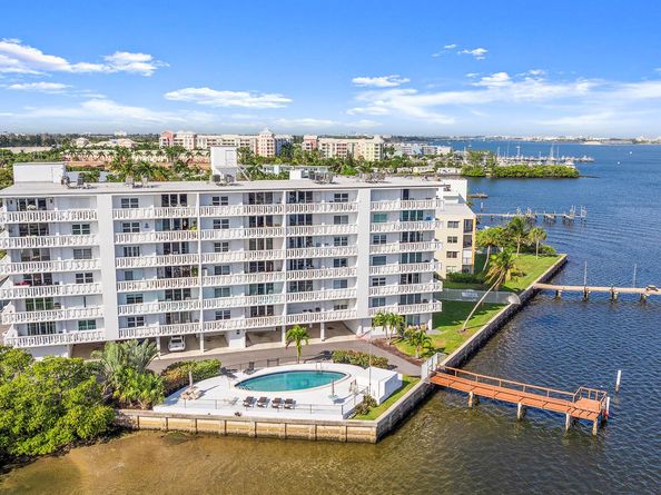 231 E Lantana Road 402, Lantana FL 33462