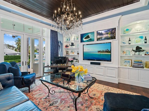 1733 SE 10th St, Fort Lauderdale FL 33316