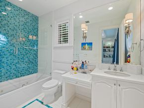1733 SE 10th St, Fort Lauderdale FL 33316