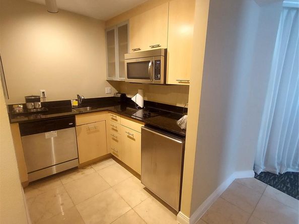 2670 E Sunrise Blvd 301, Fort Lauderdale FL 33304