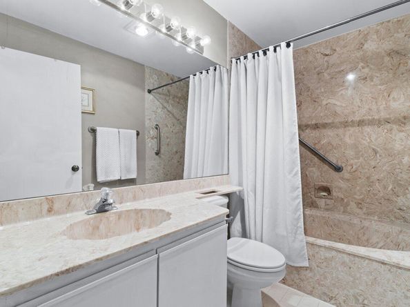 5020 Golfview Court 1426, Delray Beach FL 33484