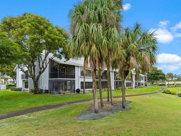 5020 Golfview Court 1426, Delray Beach FL 33484