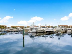 2601 Marina Isle Way 202, Jupiter FL 33477