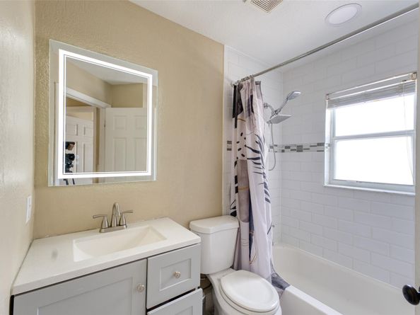 6790 NW 69th Ct, Tamarac FL 33321