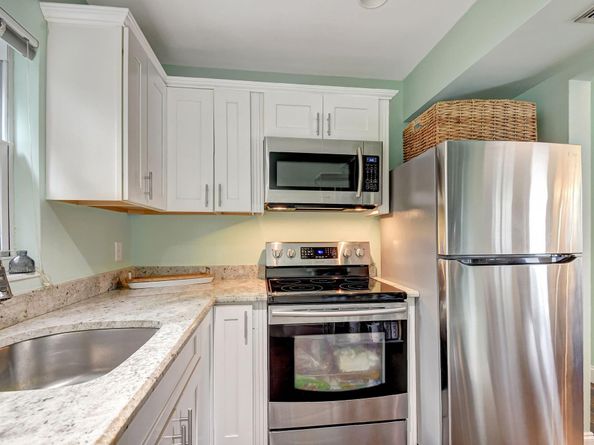 100 Venetian Drive 3, Delray Beach FL 33483
