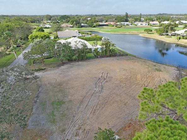 330 Glenwood Drive, Delray Beach FL 33445