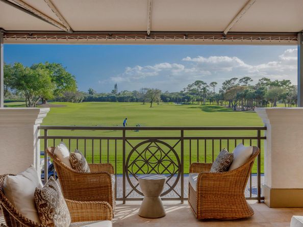 330 Glenwood Drive, Delray Beach FL 33445